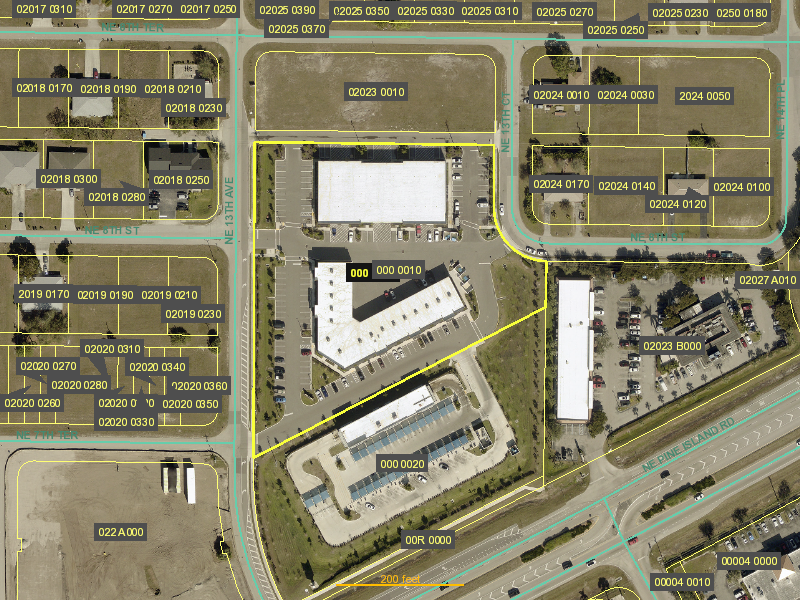 1260/1261 NE 8TH ST, CAPE CORAL, FL 33909